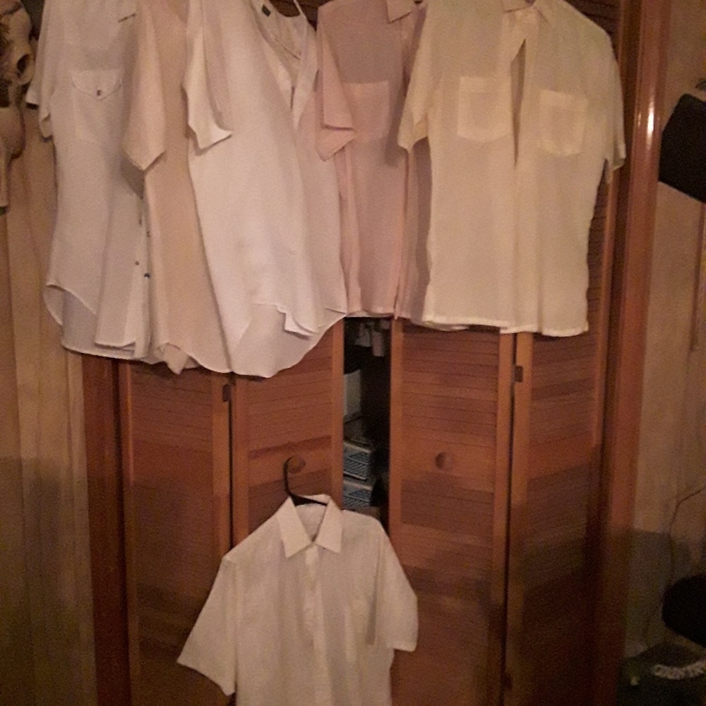 6 Mens Short Sleeve shirts